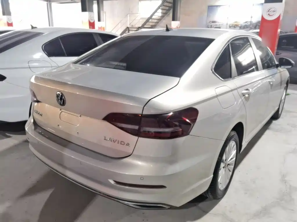 Volkswagen Lavida — миниатюра 7