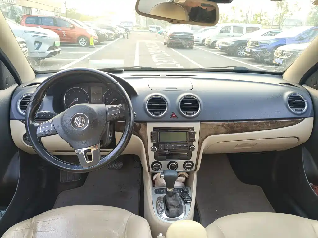 Volkswagen Lavida — миниатюра 4