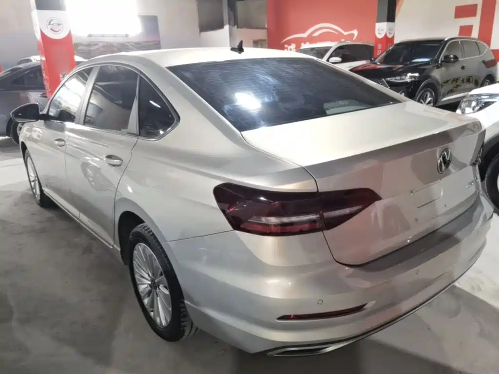 Volkswagen Lavida — миниатюра 5