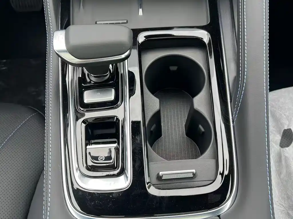 GEELY AUTOMOBILE XINGRUI