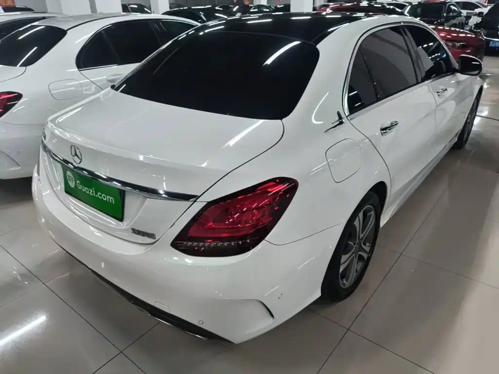 Mercedes-Benz C-Class — миниатюра 7