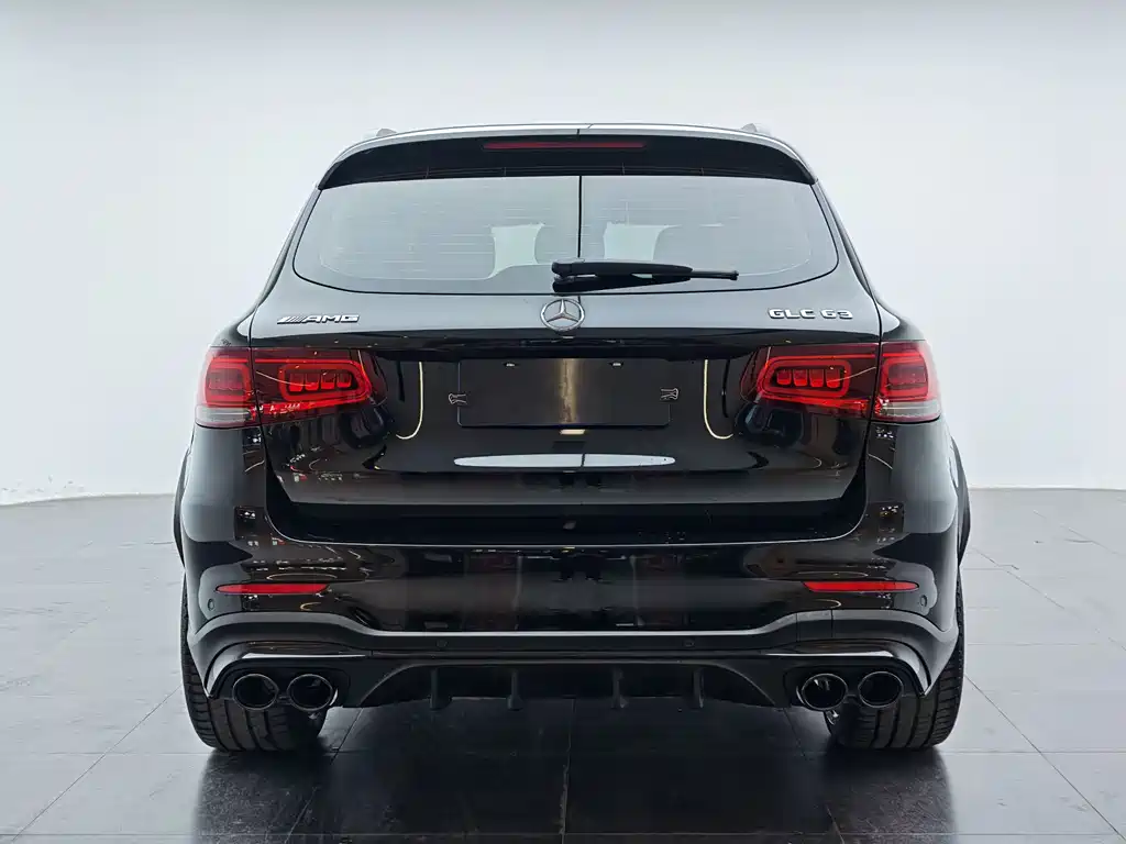 MERCEDES-BENZ GLC AMG