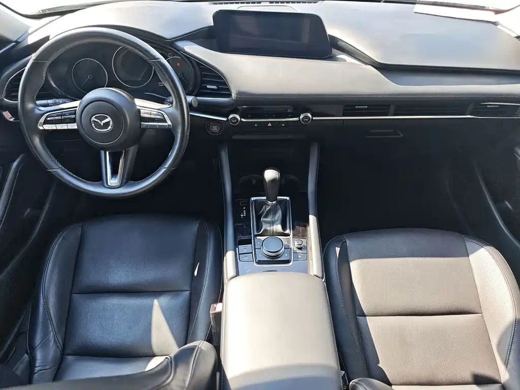 Mazda 3 Axela — миниатюра 12