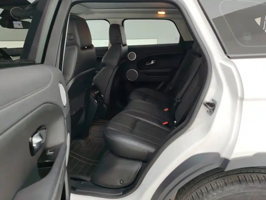 Land Rover Evoque — миниатюра 11