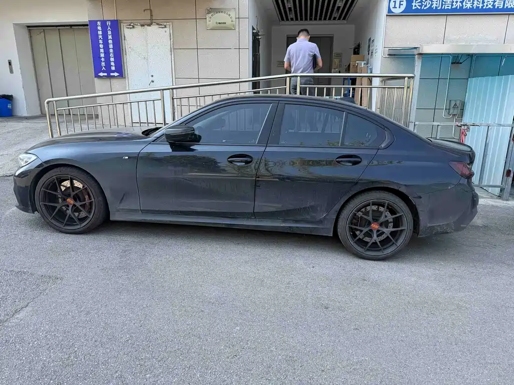 BMW 3 Series — миниатюра 2