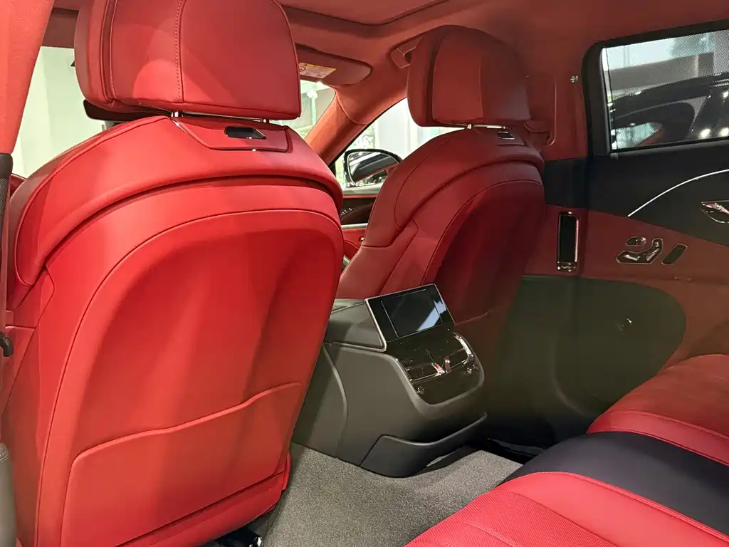 Bentley Flying Spur — миниатюра 14
