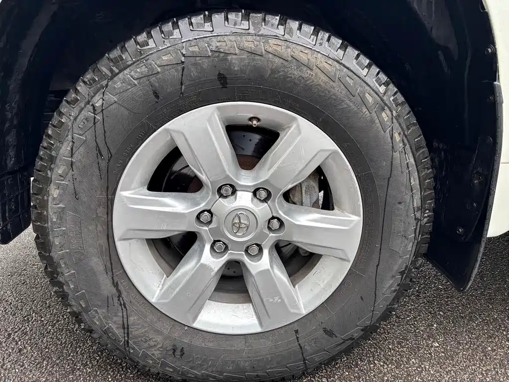 Toyota Prado — миниатюра 20