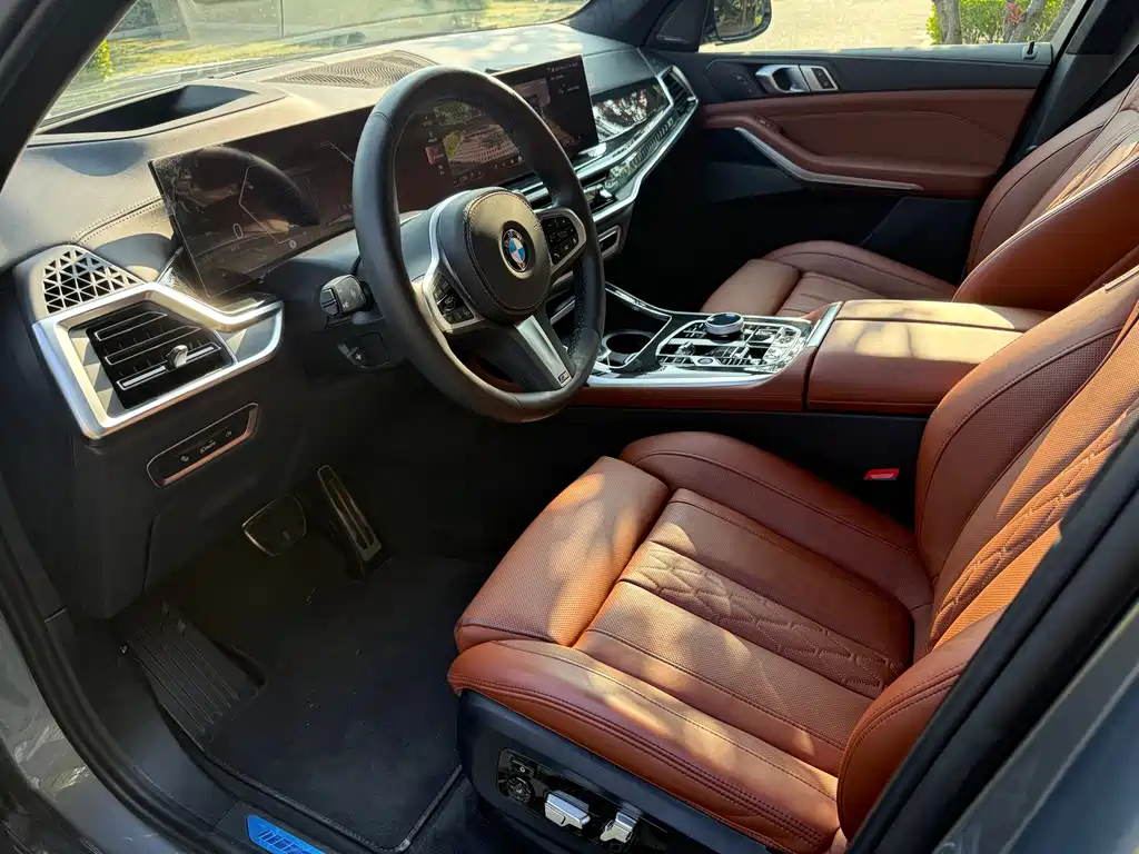 BMW X7 — миниатюра 6