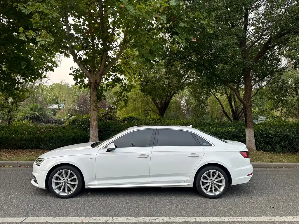 Audi A4L — миниатюра 4