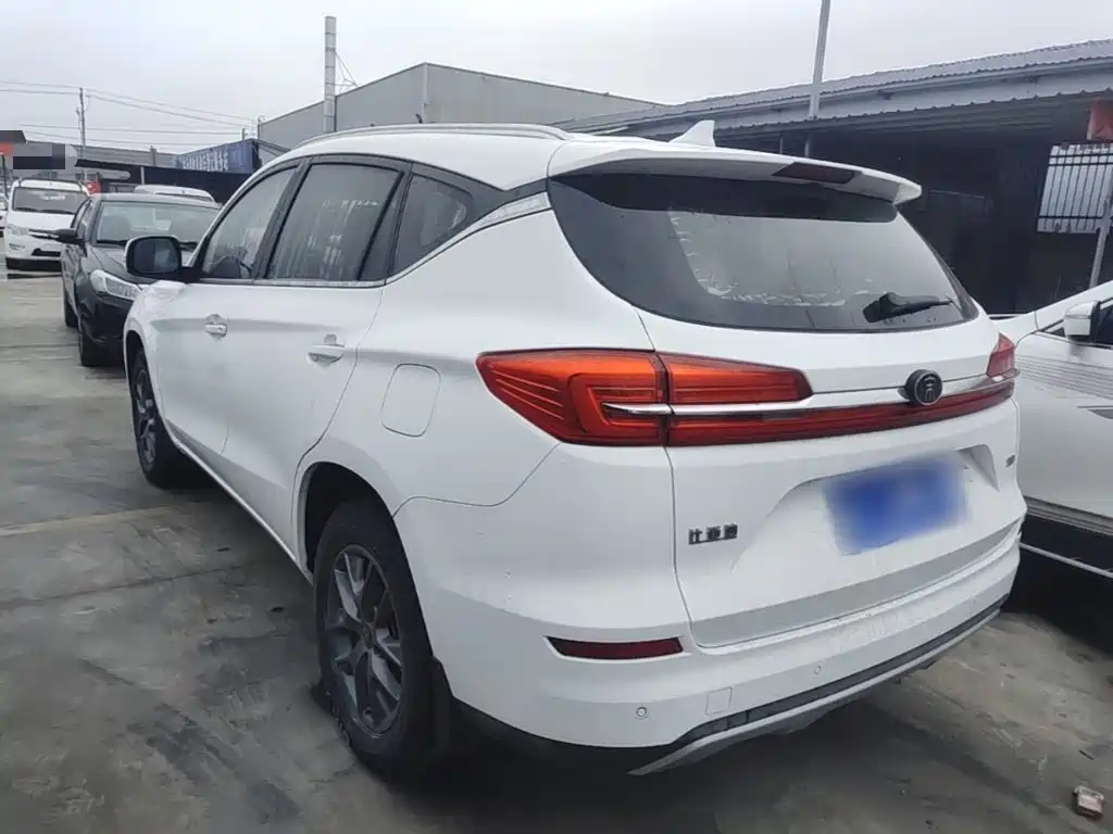 BYD Song — миниатюра 5