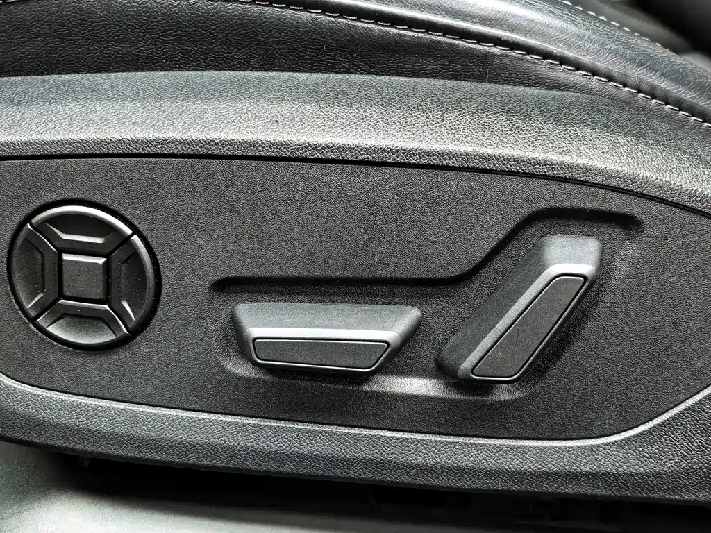 Audi A3 - фото 12
