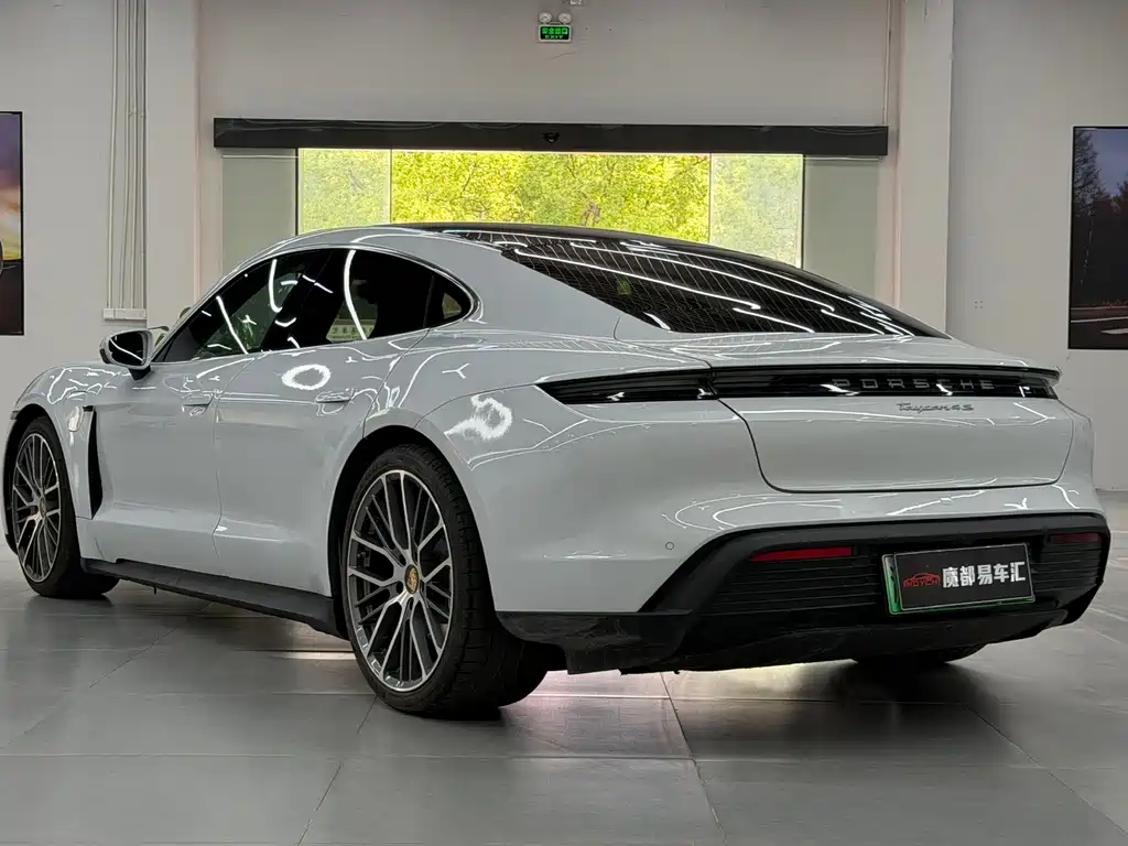 Porsche Taycan 2022 Taycan 4S