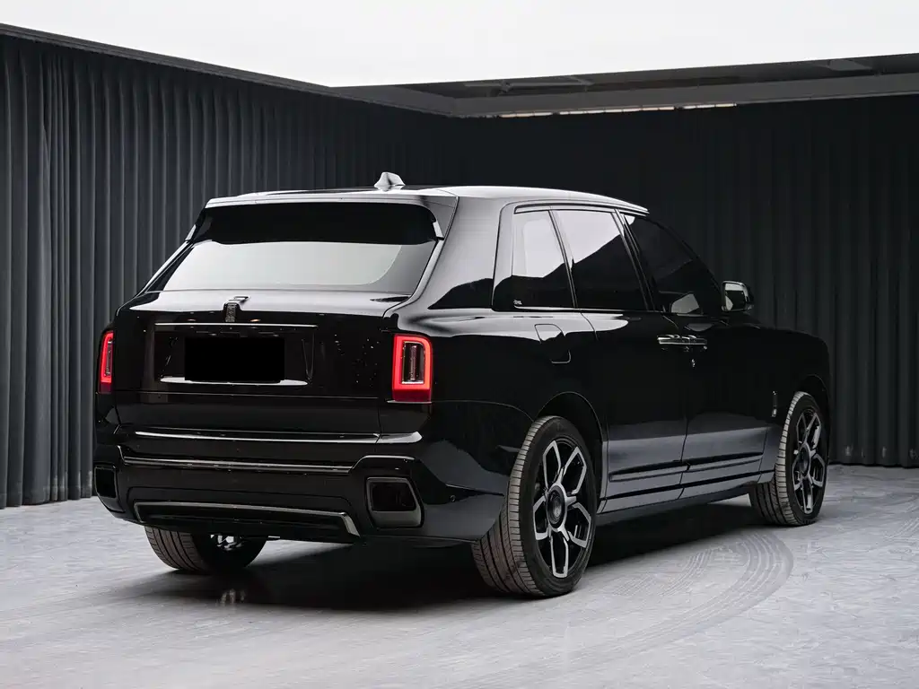 Rolls-Royce Cullinan — миниатюра 3