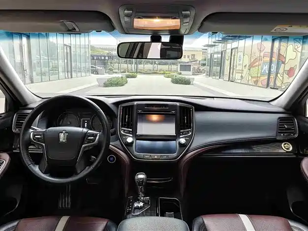 Toyota Crown 2017 2.0T Sport