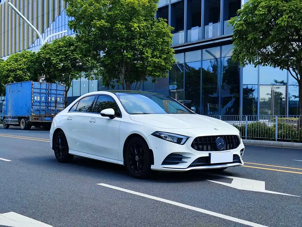 Mercedes-Benz A-Class — миниатюра 3