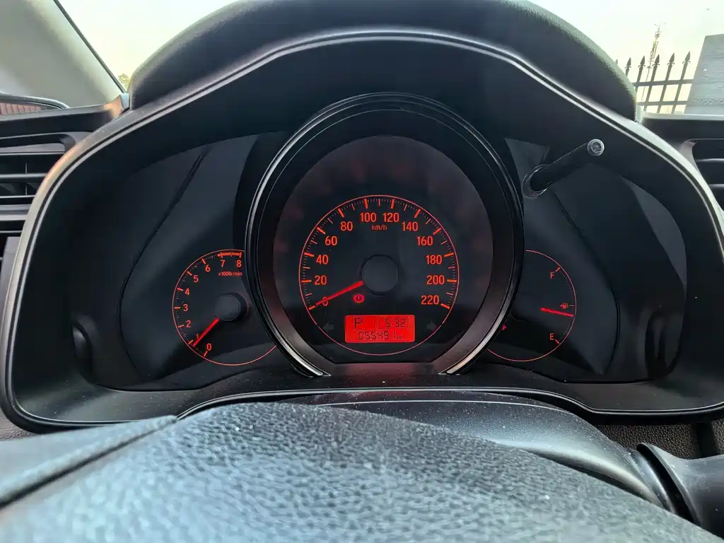 Honda Fit — миниатюра 10