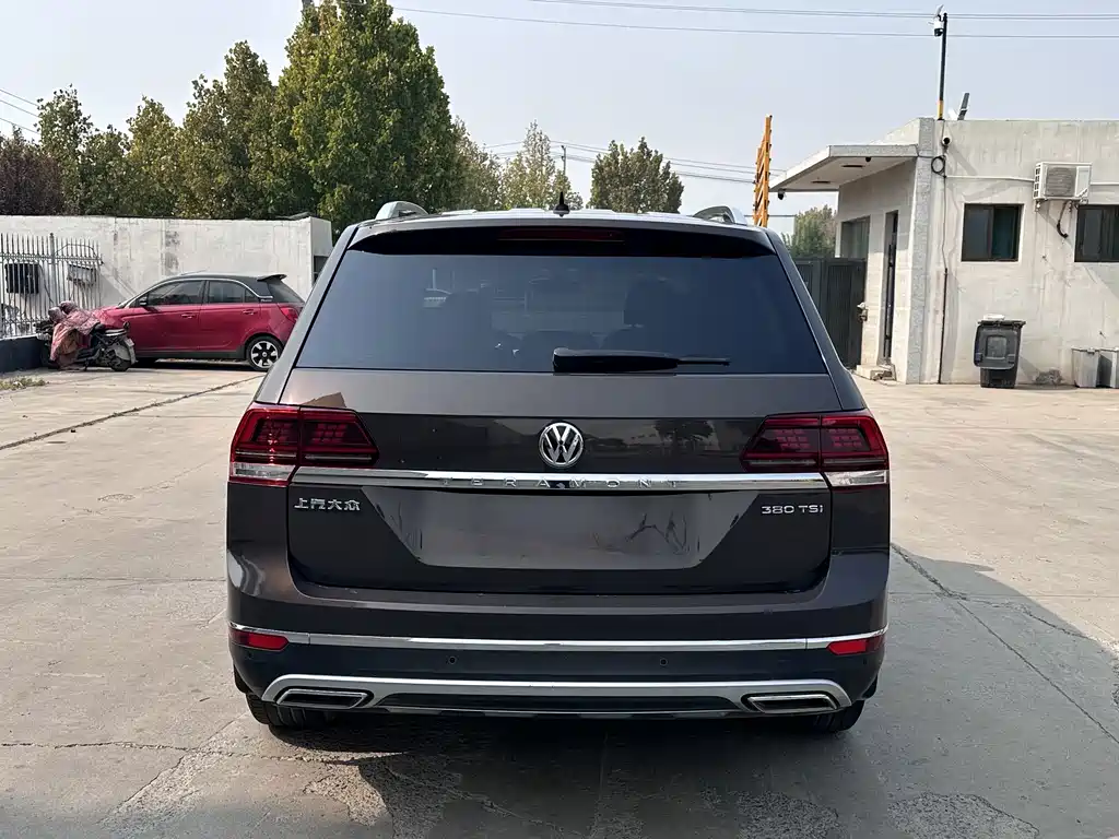 Volkswagen Teramont — миниатюра 5