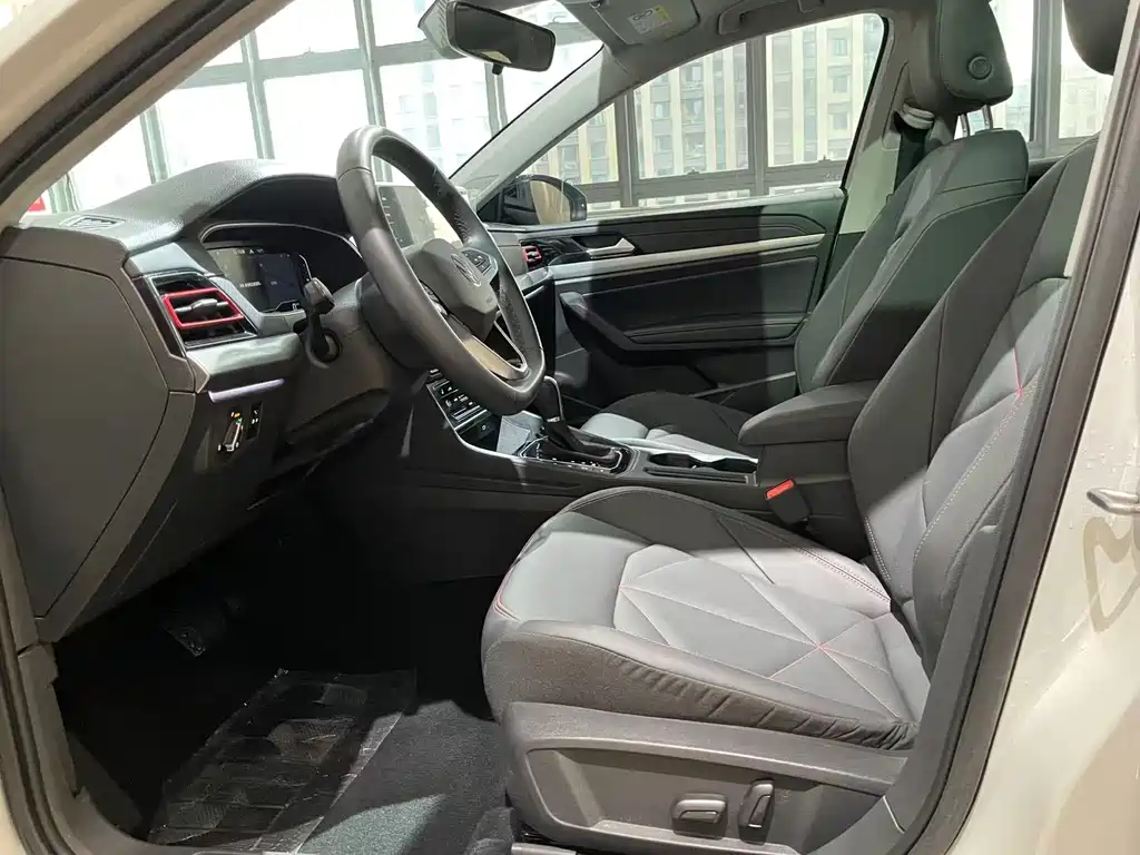 Volkswagen Lavida — миниатюра 5