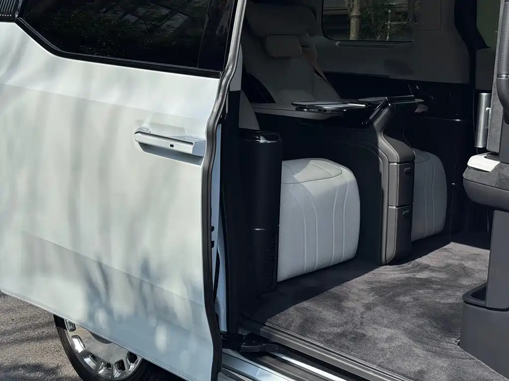 ZEEKR EXTREME KRYPTON 009