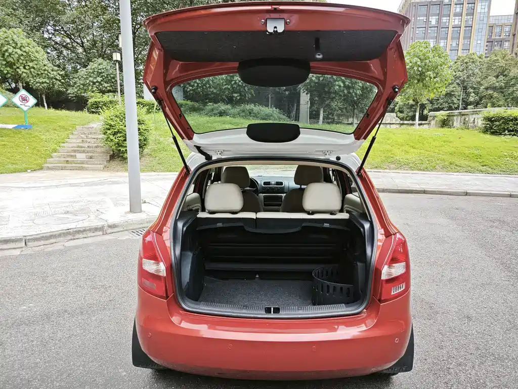 Skoda Fabia — миниатюра 5