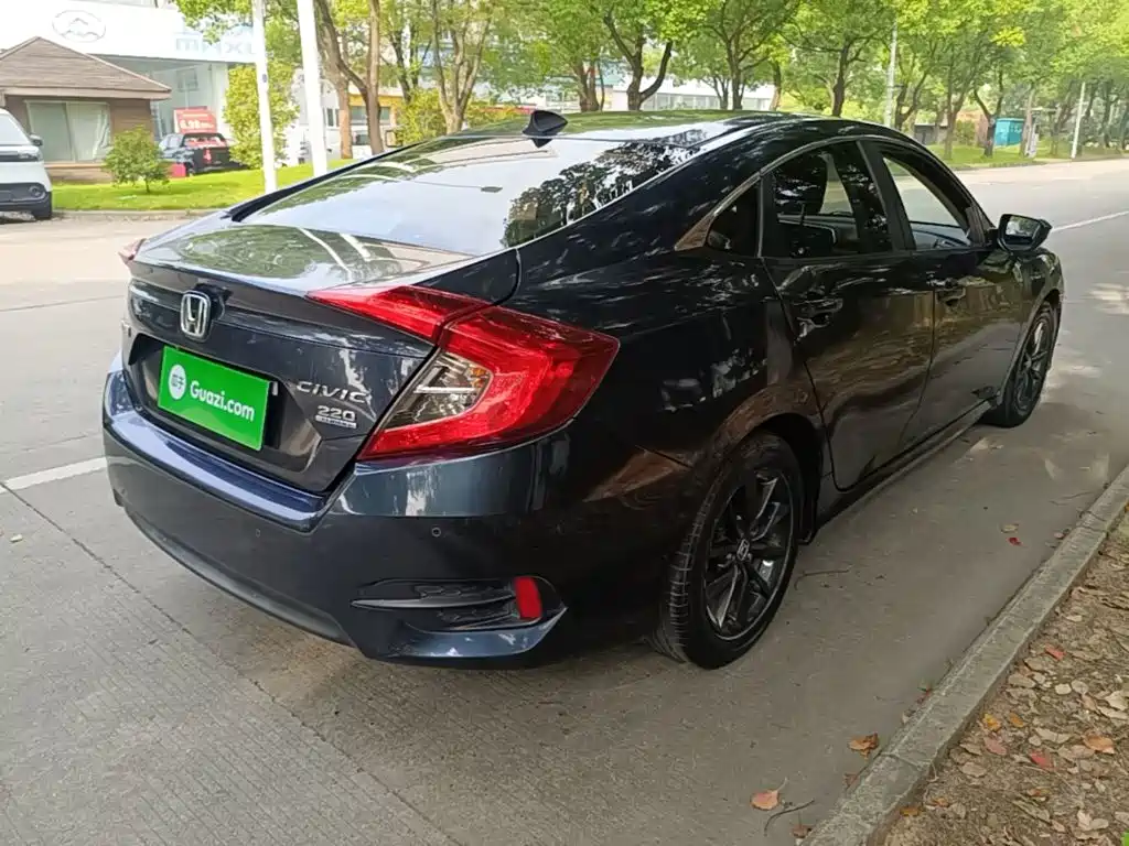 Honda Civic — миниатюра 7
