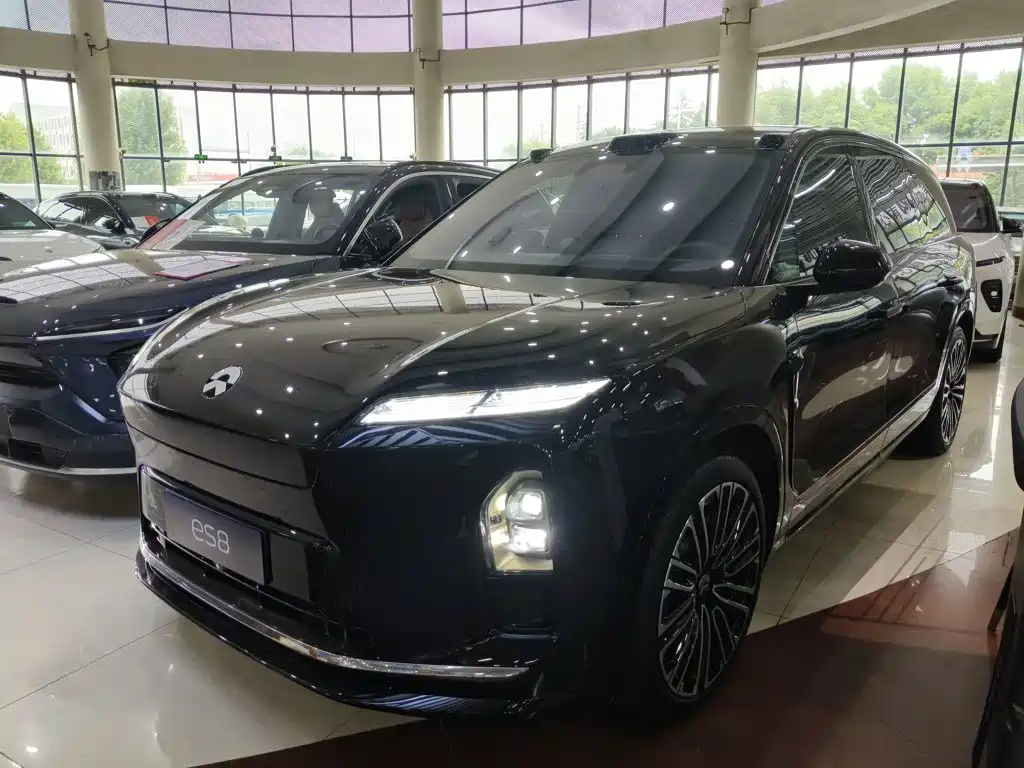 NIO ES8 — миниатюра 2