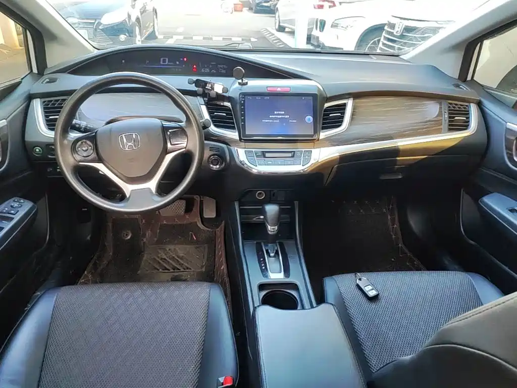Honda Jade — миниатюра 10
