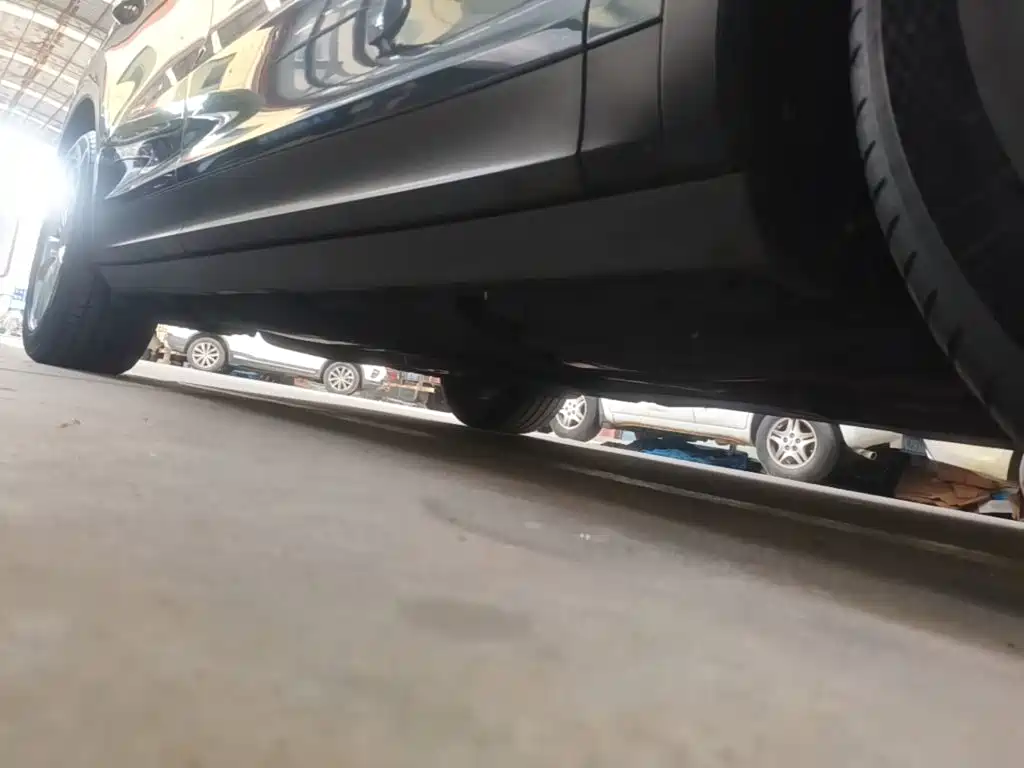 Porsche Cayenne — миниатюра 21