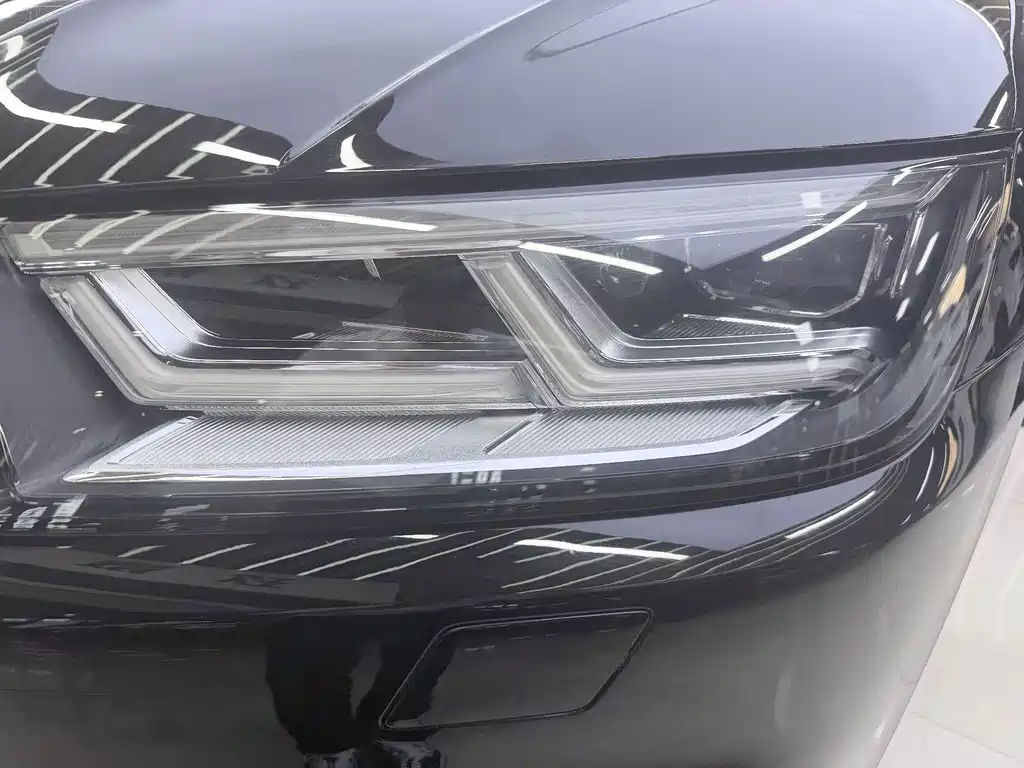 Audi Q5L — миниатюра 16