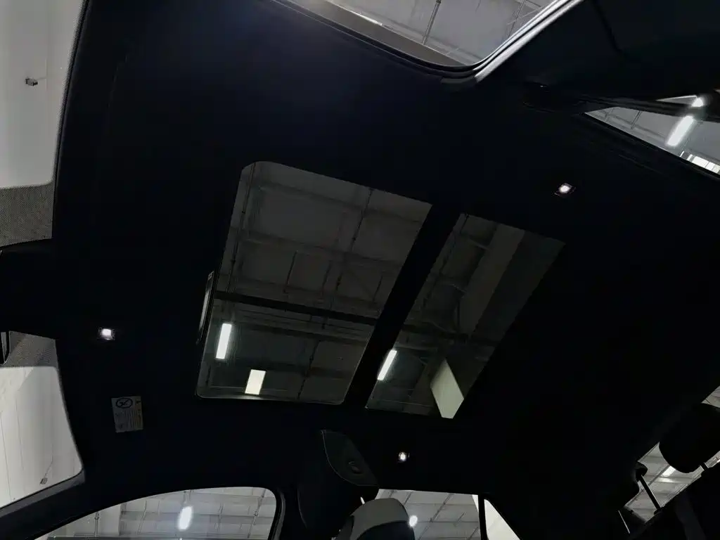Volkswagen T-Roc — миниатюра 14