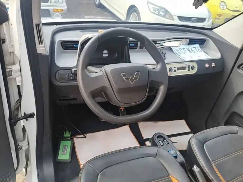 Wuling MINIEV — миниатюра 11
