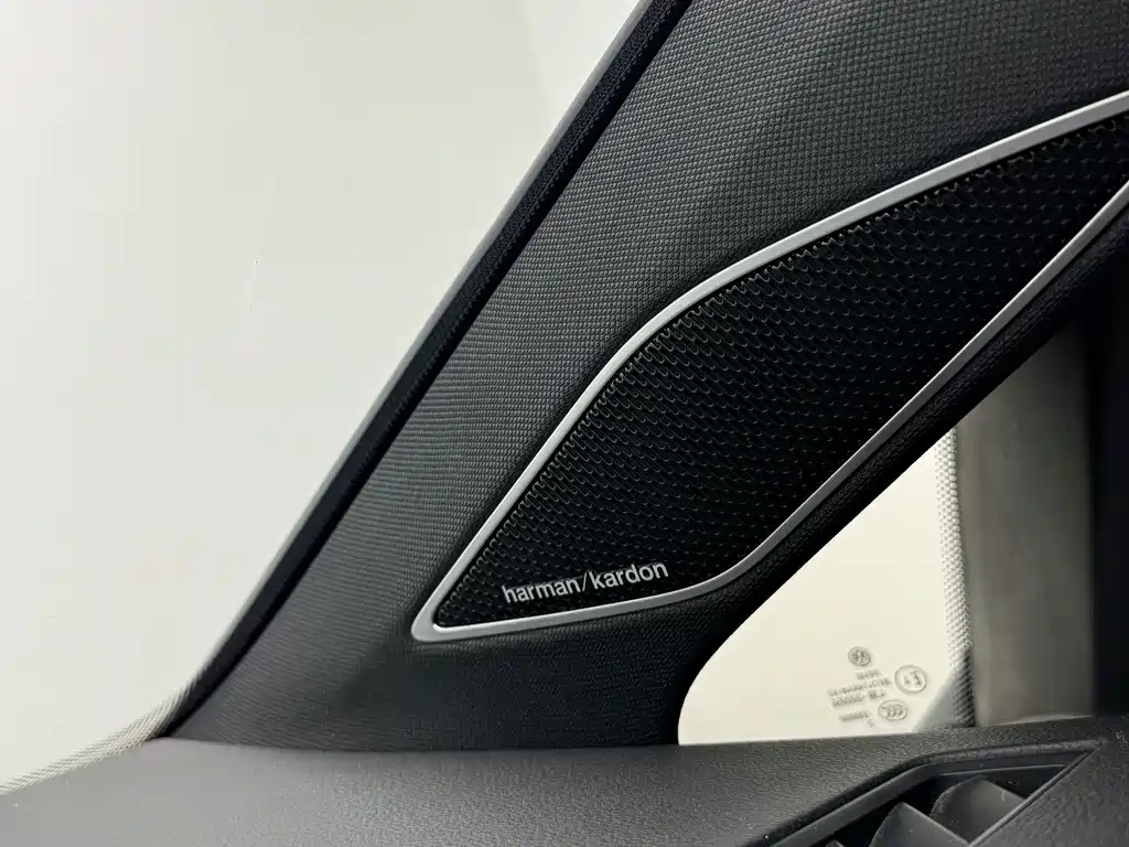 Volkswagen Golf GTI — миниатюра 8