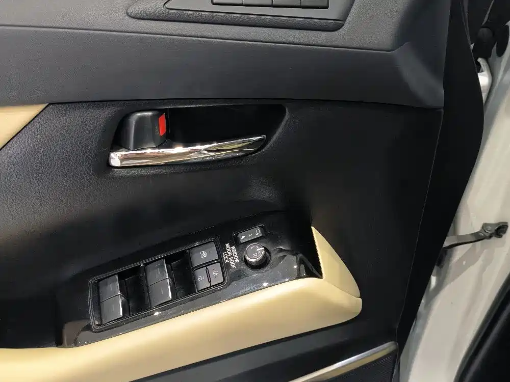 Toyota Vellfire 2023 2.5L HV