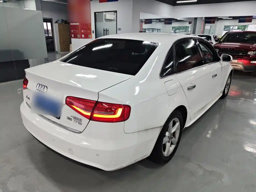 Audi A4L — миниатюра 7