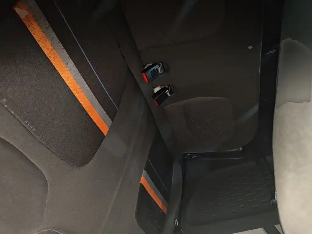 Wuling MINIEV — миниатюра 17