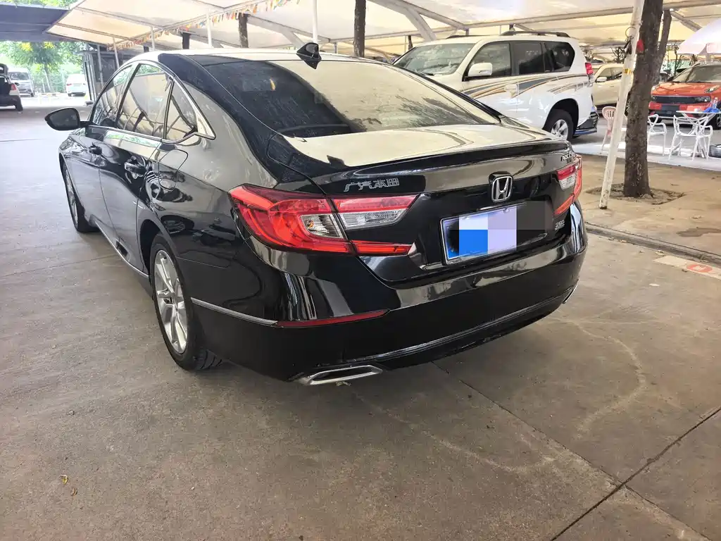 Honda Accord — миниатюра 13