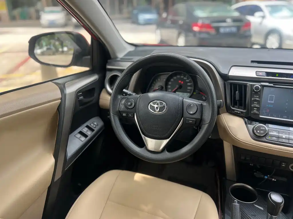 Toyota RAV4 — миниатюра 20