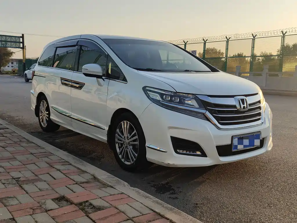 Honda Elysion — миниатюра 3