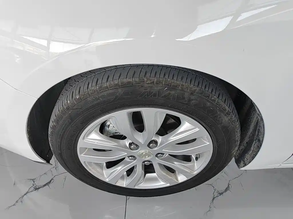 Buick Excelle — миниатюра 23