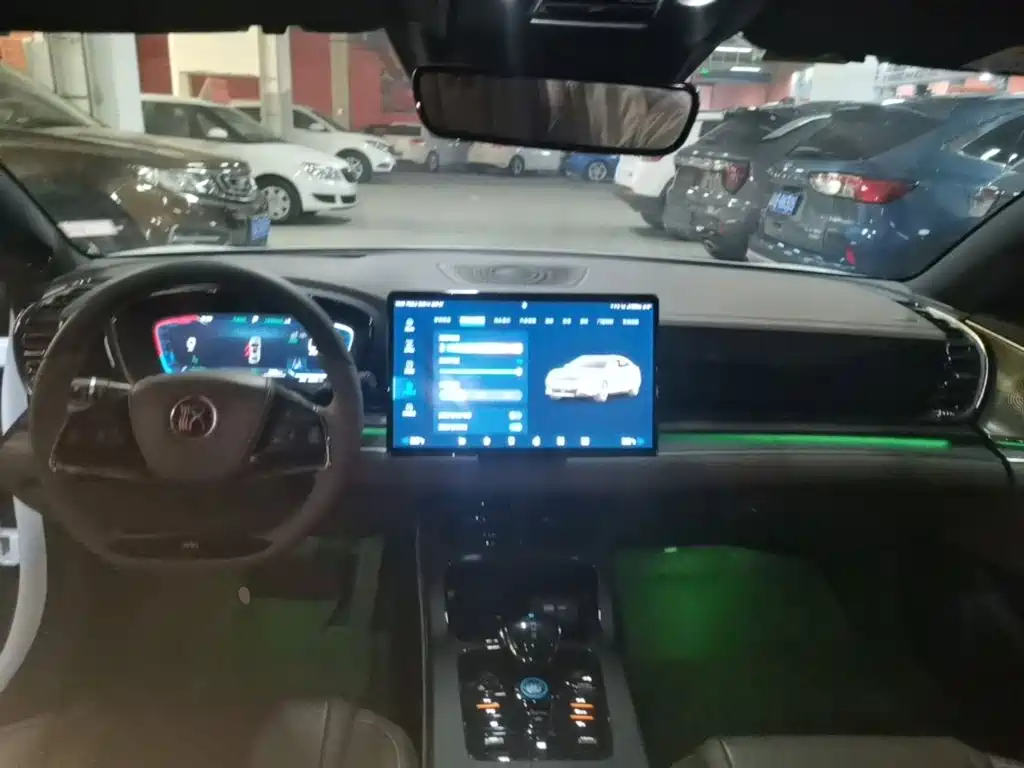 BYD Han — миниатюра 10