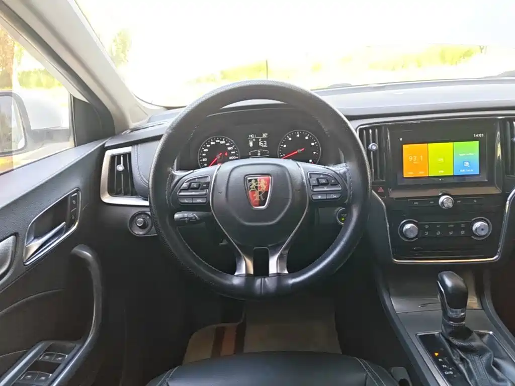 Roewe i6 Classic — миниатюра 11