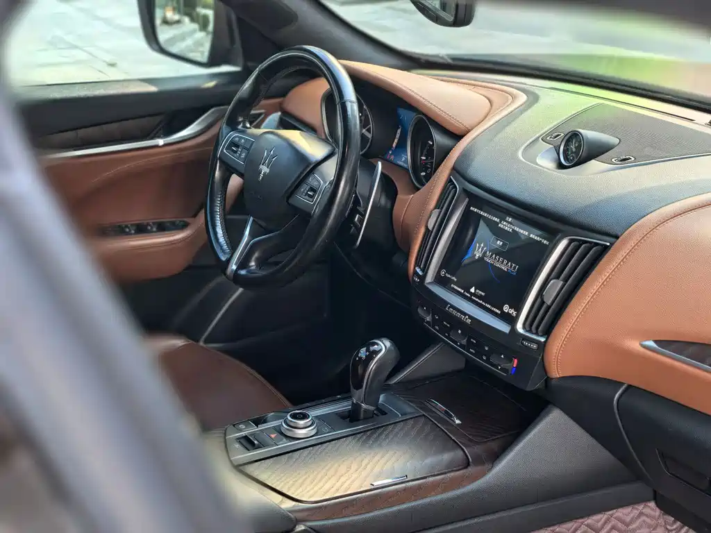 Maserati Levante — миниатюра 20