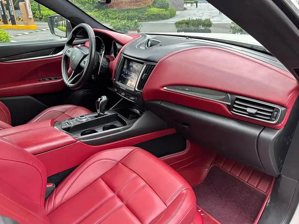 Maserati Levante — миниатюра 9