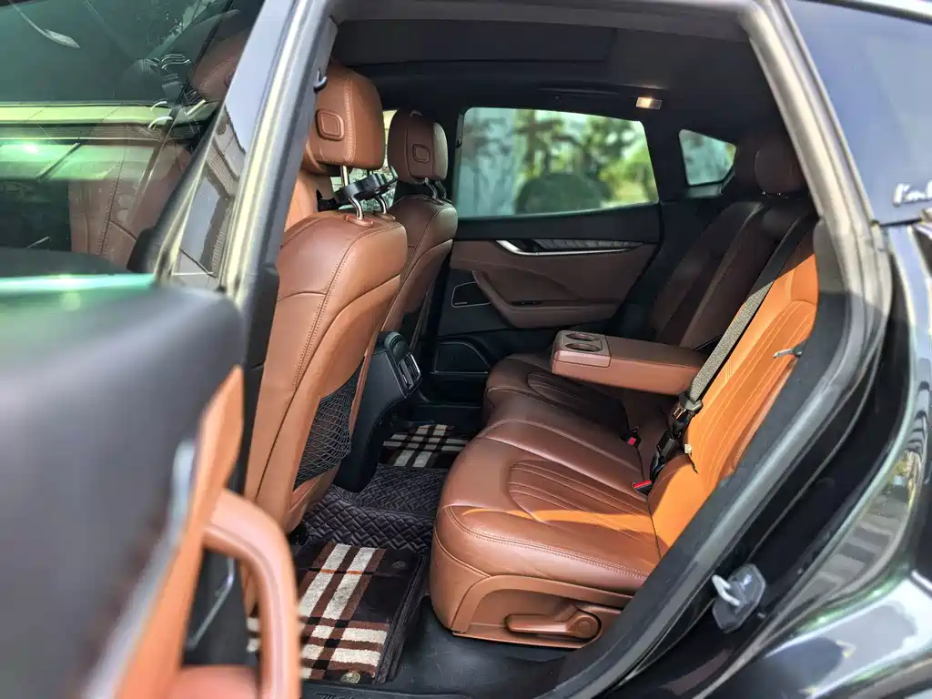 Maserati Levante — миниатюра 13