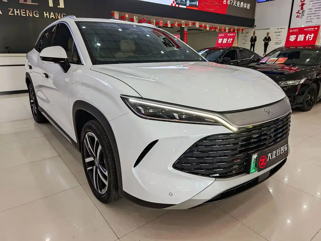 BYD L DM-i — миниатюра 3