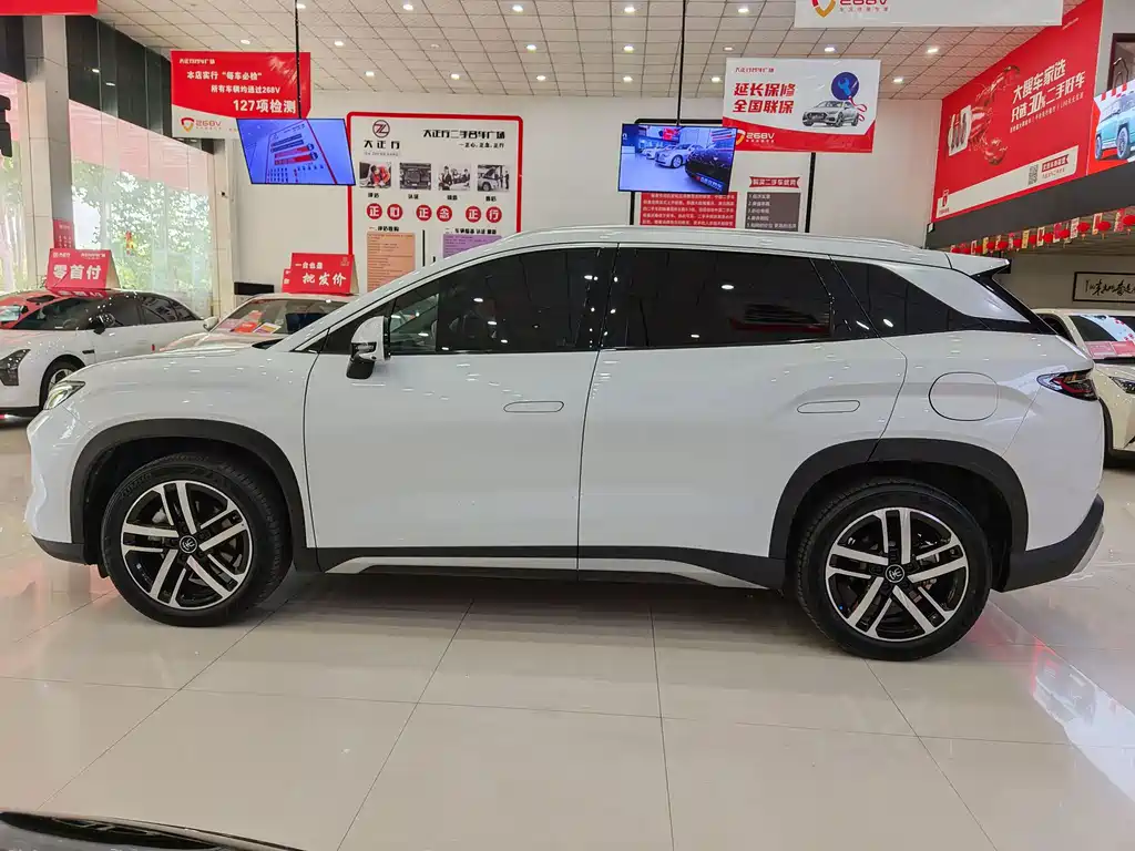 BYD L DM-i — миниатюра 4