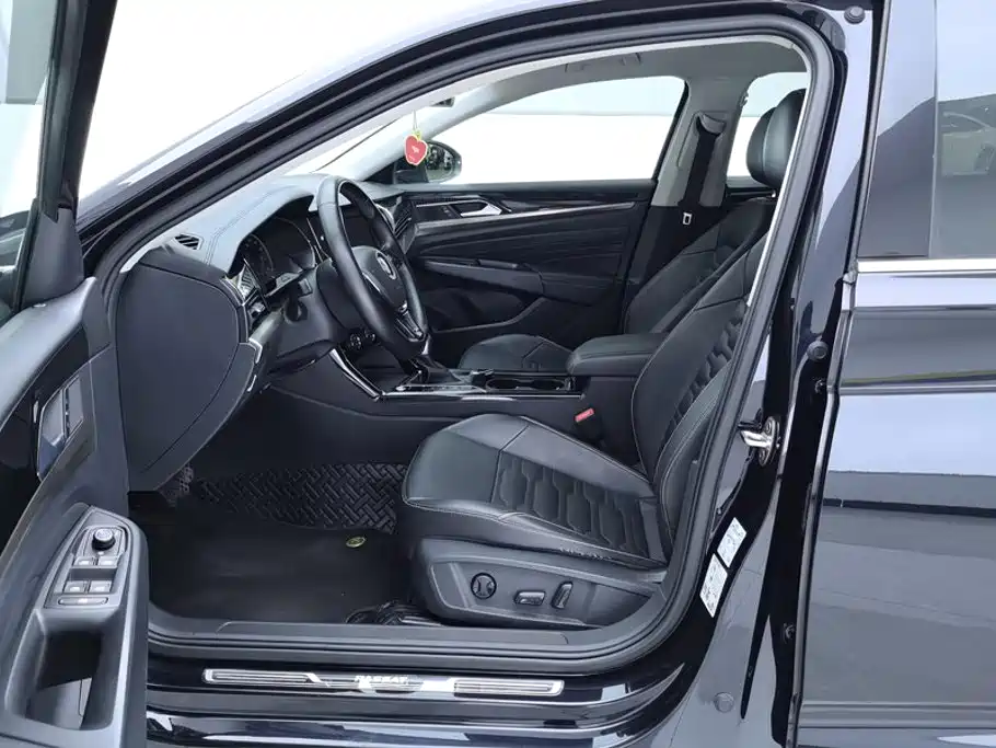 Volkswagen Passat — миниатюра 9