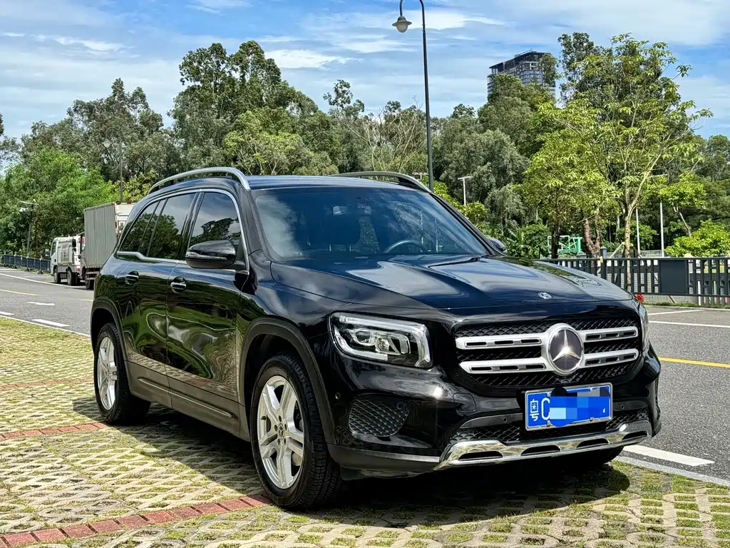 Mercedes-Benz GLB — миниатюра 3