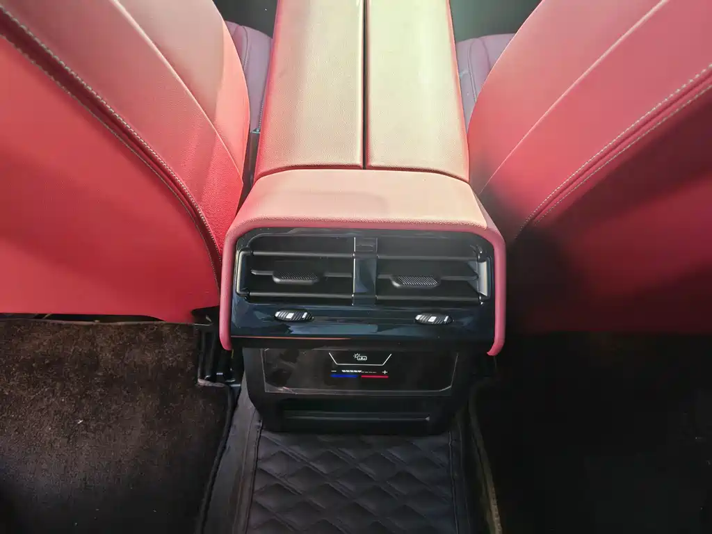 BMW 5 Series — миниатюра 15