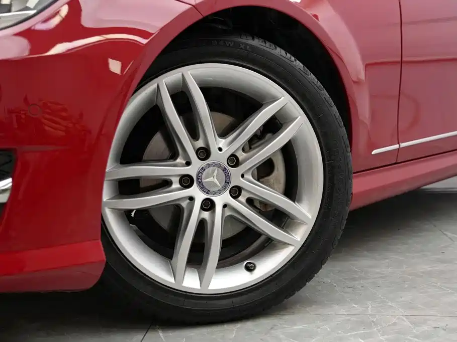 Mercedes-Benz C-Class — миниатюра 3